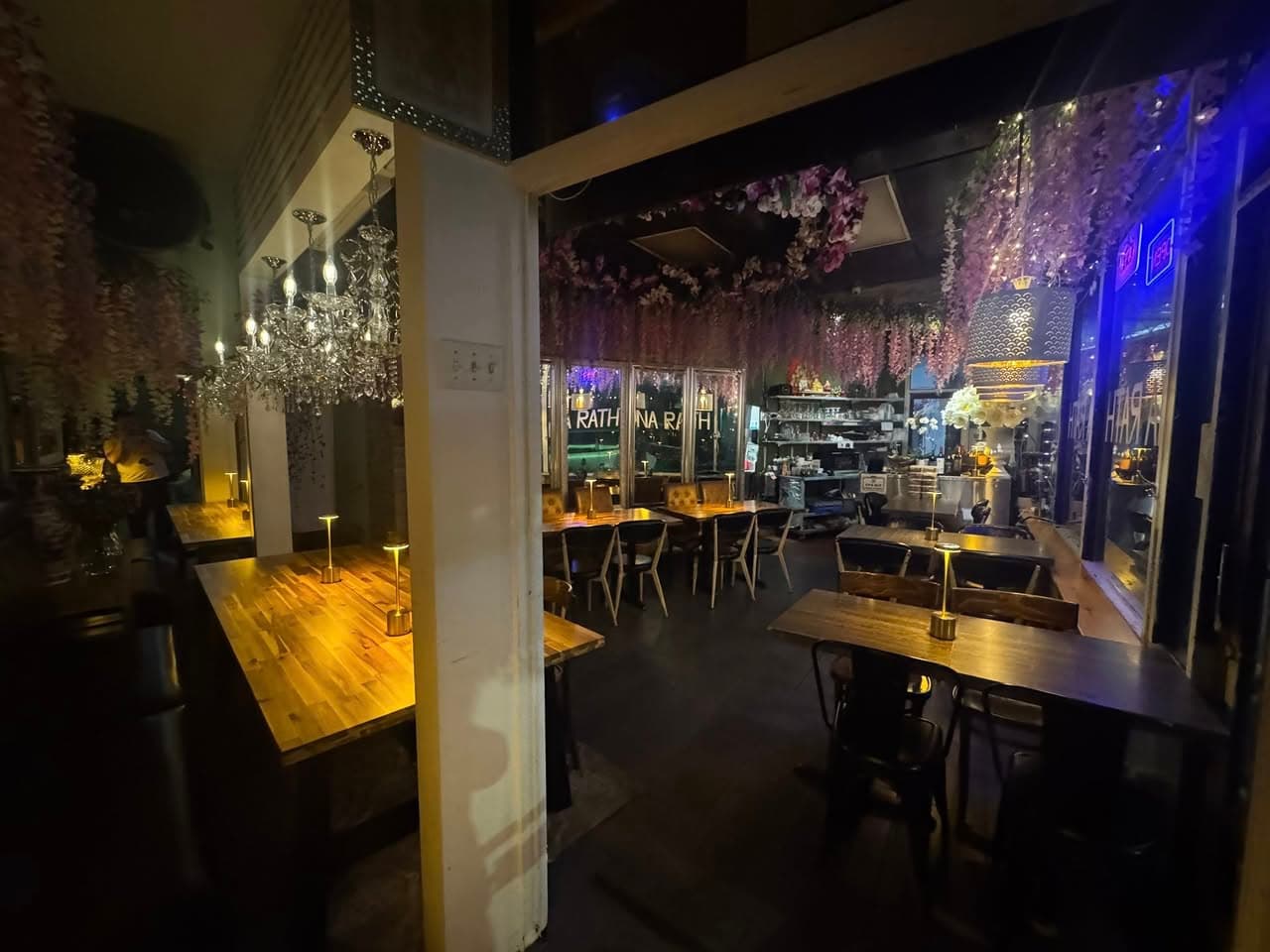 Small restaurant for sale, urgent!!!