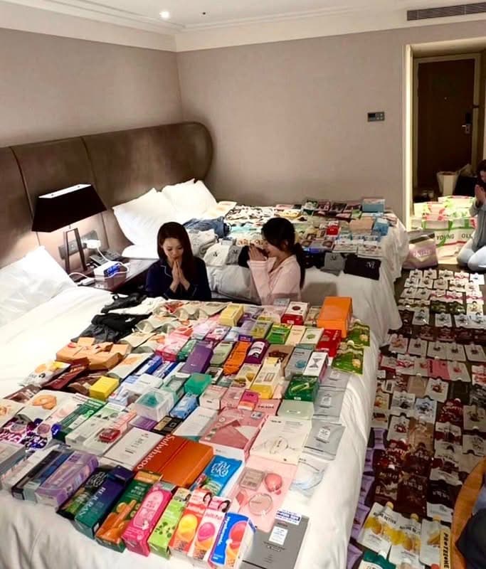 한국이 내게 털린 것이냐, 아니면 내가 한국에 털린 것이냐 [유행중인 외국인 한국방문 인증샷]